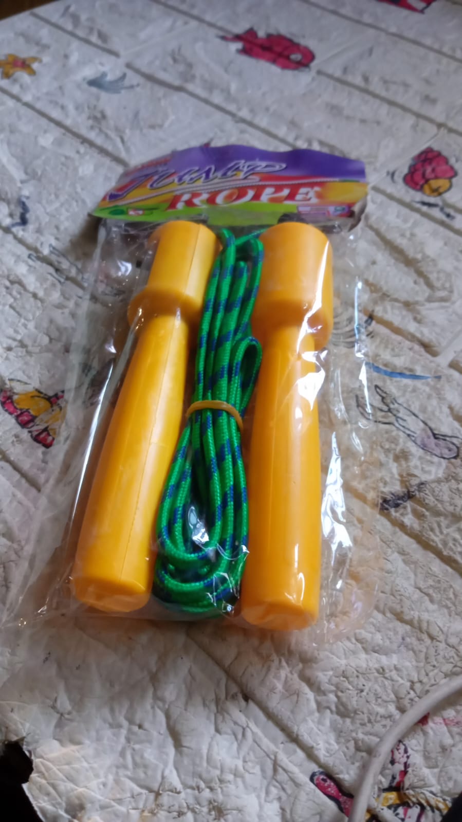 Jump Rope Electronic Counting Skipping Rope Adjustable Jumping Rope for Men, Women and Children,Fitness Jump Rope for Aerobic Exercise Like Speed Training, Endurance Training and Fitness Gym (2.5Mtr)