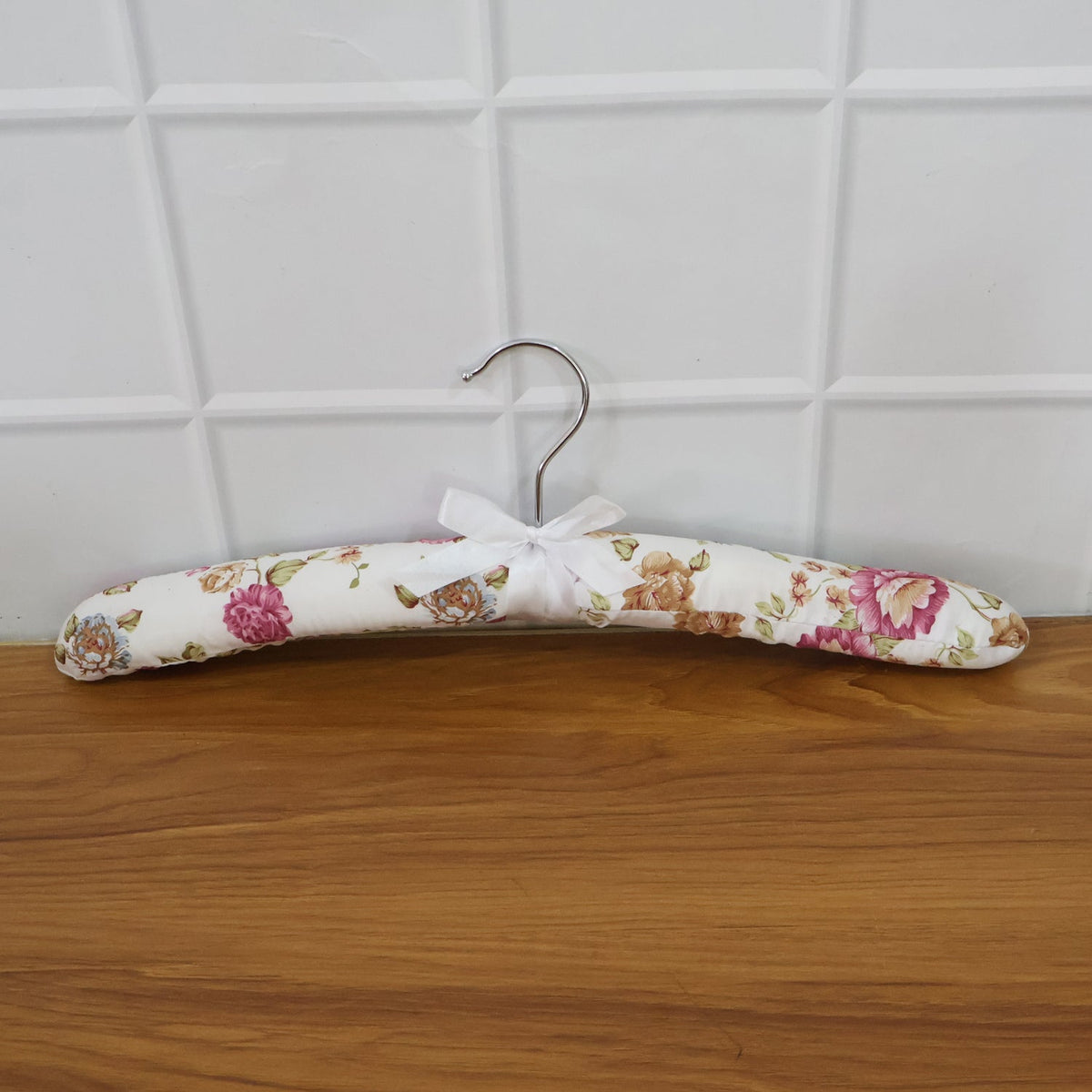 Premium Padded Floral Clothes Hanger (1 Pc)